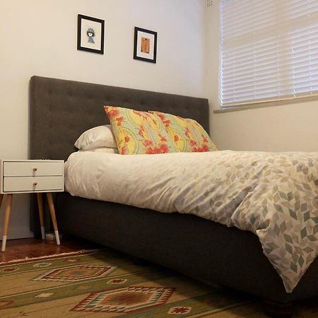 קייפטאון World Travellers Eclectic Apartment מראה חיצוני תמונה